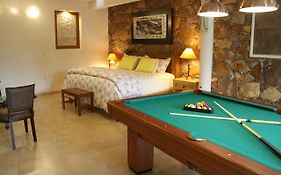 Casa Corazon de Plata Suites